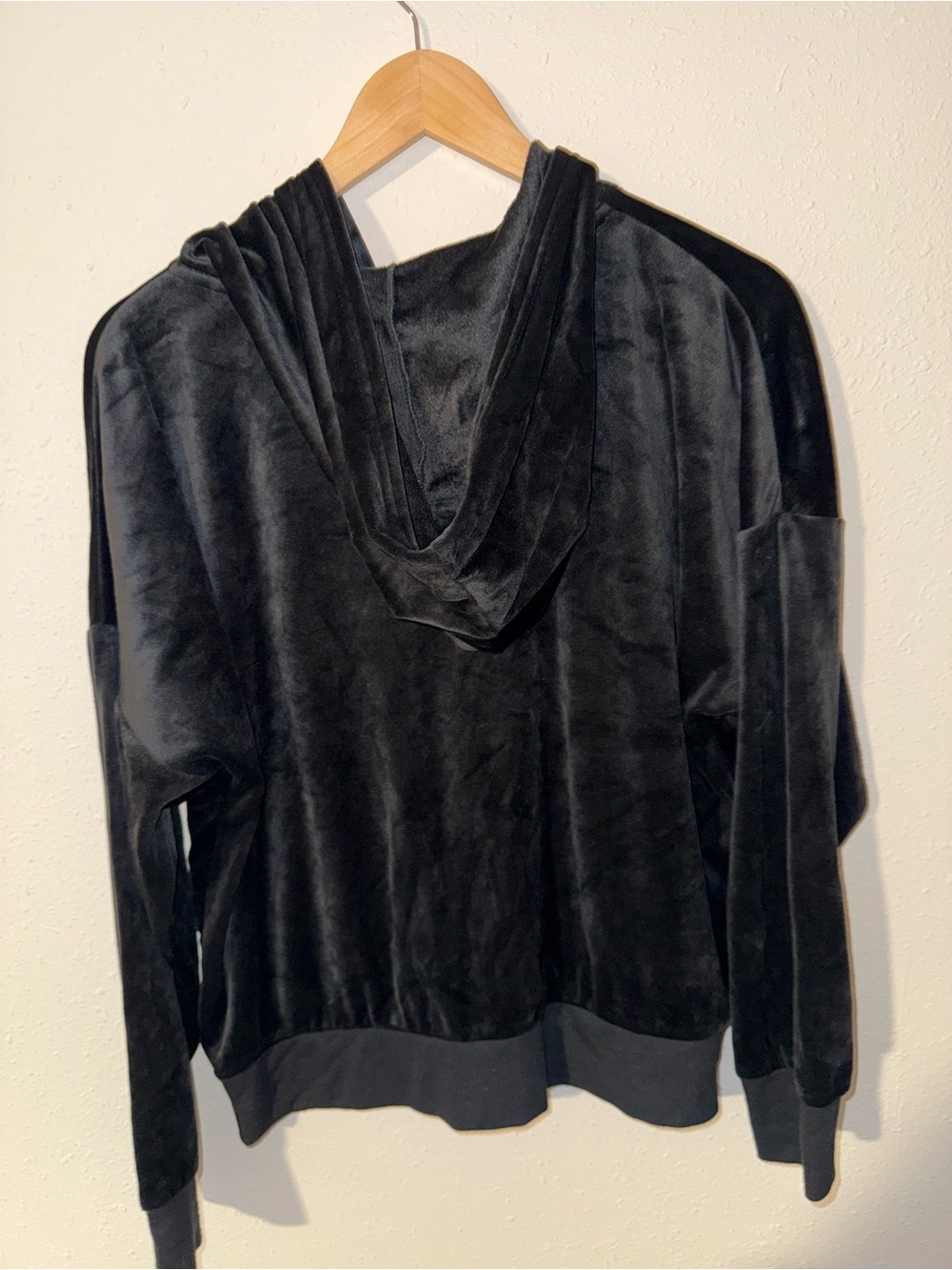 Jogger and Hoodie Set by Felina - Picture 4 of 5